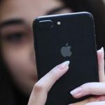 Apple вернула в продажу смартфон iPhone SE
