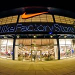Компания Nike представила самозавязывающиеся кроссовки