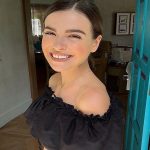 Елена Темникова похвасталась завтраком на Мальдивах