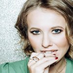 Ксения Собчак похвасталась валентинкой от самого любимого человека