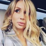 Лобода показала новый наряд с экстремальным декольте до талии