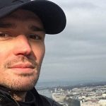 Актер Станислав Эрдлей заподозрил подмену в роддоме 34 года назад