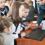 В Орше дети и взрослые проводят время с пользой