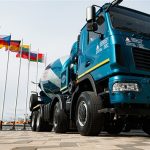 «Монстры» строек! В Беларуси выпустили гигантские бетономешалки