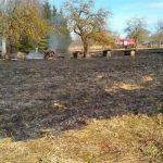 В Глубокском районе вместе с травой сожгли баню