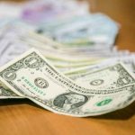 Женщина, сдавая внаем квартиру, обманула минимум четверых человек
