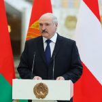 Лукашенко поздравил белорусов и россиян с Днем единения
