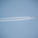 Пассажир выпрыгнул из задней двери лайнера El Al