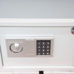 В Молодечно грузчик присвоил себе содержимое сейфа магазина