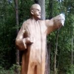 Правоохранителями задержаны вандалы, повредившие скульптурную композицию «Ленин с котом»