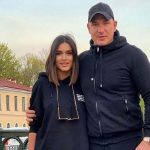 Муравьиная ферма и отбеливатель: муж Ксении Бородиной снимается в рекламе за копейки