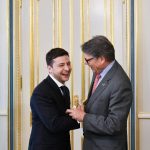 Зеленский подписал первый указ