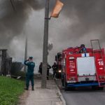 В Дисне во время пожара в гараже горели машины и трактор