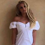37-летняя Бритни Спирс показала фигуру в бикини на Карибах