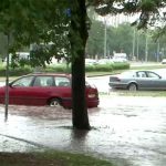 Ливень в Гродно: как машины «плыли» по улицам