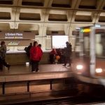 В Бостоне вагон метро сошел с рельсов: пострадали 10 человек