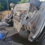 В Бресте BMW опрокинулся на мосту, столкнувшись с автомобилем такси