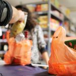 В Беларуси хотят запретить бесплатные полиэтиленовые пакеты в магазинах