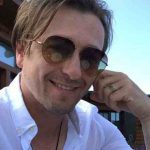 Сергей Безруков перестал скрывать лицо 7-месячного сына
