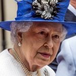 Неизвестный пробрался в спальню Елизаветы II