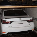В фуре из Литвы за запчастями спрятали два внедорожника