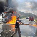Пассажирский автобус загорелся: погибли не менее 5 человек
