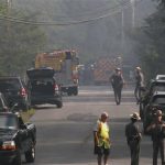 В США при падении самолета на дом погиб человек