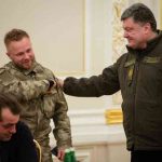 СМИ: один из напавших на Порошенко – белорус. Раскрыта его личность
