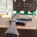 В Барановичах слушается дело о краже оружия из гарнизона. На скамье подсудимых — 10 человек