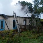 В Оршанском районе мужчина по неосторожности получил ожоги лица и лишился крова