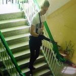 «Готовил ножи и взрывчатку»: 15-летний подросток планировал массовое убийство в российской школе