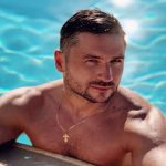 Лазарев впервые прокомментировал новость о рождении дочери, которую скрывал год