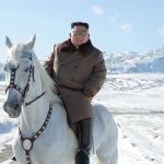 Ким Чен Ын на белом коне поднялся на гору Пэктусан