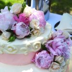 Ожидание и реальность: свадебный торт довел невесту до нервного срыва