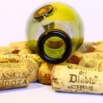 Американские физики придумали бутылку вина идеальной формы
