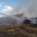 В Оршанском районе на частном предприятии едва не сгорел арочник с пиломатериалами