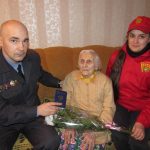 Новый паспорт вручили 100-летней жительнице Орши Юлии Лукиничне Дранкович