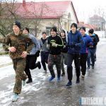От подъема до отбоя. Корреспондент «ВВ» провела один день в армии