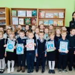 В детской библиотеке им. Н.К. Крупской прошла встреча сотрудников ГАИ с учениками 1а класса средней школы № 8 г. Орши