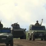 Плечом к плечу