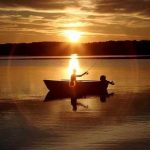 Спускаем лодки на воду