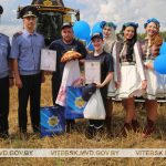 Витебские правоохранители приняли участие в акции «Хлеб на руках женщины»