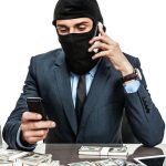 В последнее время участились случаи совершения мошеннических действий в сети интернет