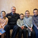 Сотрудники Оршанского РУВД поздравили многодетную семью