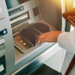 Позарилась на чужие деньги, недосчиталась своих…